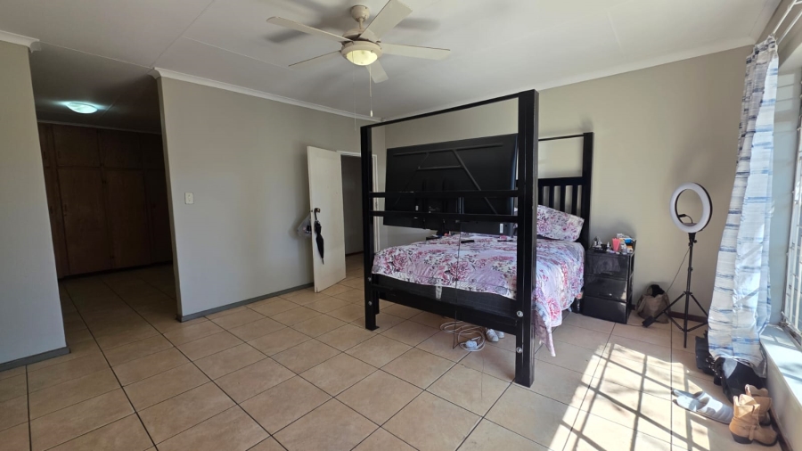 2 Bedroom Property for Sale in Flamwood North West